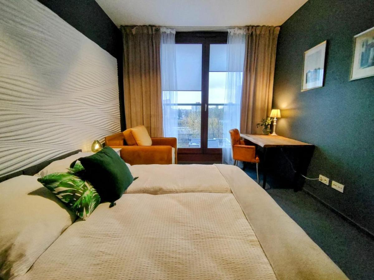 Apartamento Kolejowa Komfort Z Parkingiem Varsovia